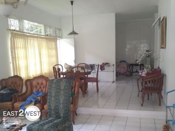 Dijual Rumah Villa Cipanas Puncak Cianjur Mewah Bagus Lokasi Nyaman Asri Sejuk Strategis
