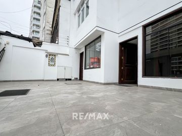 Venta De Hotel En Av. Paseo De La Republica, En Miraflores. Gran Oportunidad De Inversion Y Rentabilidad Asegurada!!!