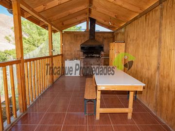 En Paihuano, Valle del Elqui, venta de casa con piscina y quincho. Hermosa vista. $69 millones