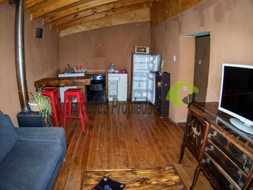 En Paihuano, Valle del Elqui, venta de casa con piscina y quincho. Hermosa vista. $69 millones