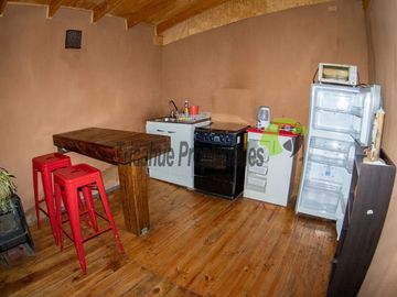 En Paihuano, Valle del Elqui, venta de casa con piscina y quincho. Hermosa vista. $69 millones