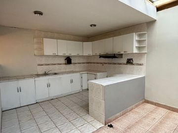 Excelente Oportunidad $71.900 ! Sector Norte-Carcelén 4 Dormitorios, Guardianía 24/7