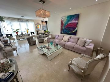 Apartamento en venta en Altos de Riomar