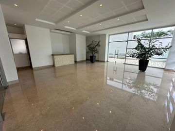 Apartamento en venta en Altos de Riomar