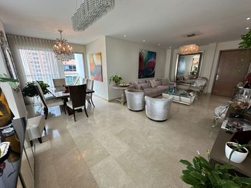 Apartamento en venta en Altos de Riomar
