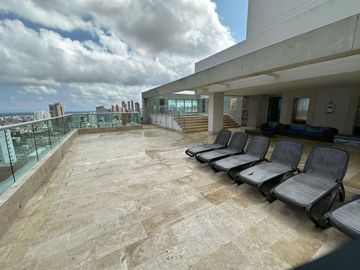 Apartamento en venta en Altos de Riomar