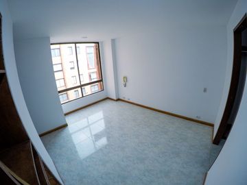 VENTA APARTAMENTO en HAYUELOS, cerca a CC Hayuelos, CC Multiplaza, Centro Empresarial Buro 24, Av Ciudad de Cali, Av Boyaca, Av El Dorado