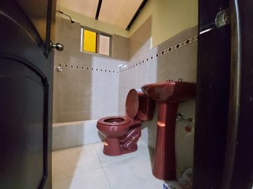 Venta de casa rentera- Ubicada en Torocacocha- Cuenca