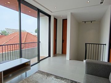full furnish rumah siap huni 2 lantai di jalan kaliurang km 13 dekat ke uii pusat
