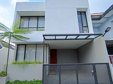 full furnish rumah siap huni 2 lantai di jalan kaliurang km 13 dekat ke uii pusat