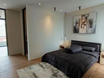 full furnish rumah siap huni 2 lantai di jalan kaliurang km 13 dekat ke uii pusat