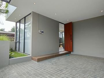 full furnish rumah siap huni 2 lantai di jalan kaliurang km 13 dekat ke uii pusat