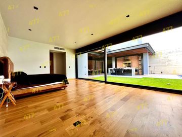 RESIDENCIA EN VENTA (CUMBRES DEL CAMPESTRE)