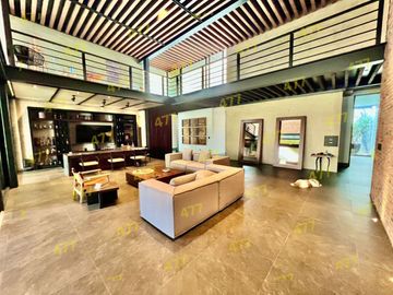 RESIDENCIA EN VENTA (CUMBRES DEL CAMPESTRE)