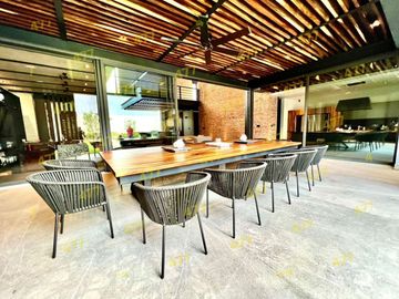 RESIDENCIA EN VENTA (CUMBRES DEL CAMPESTRE)
