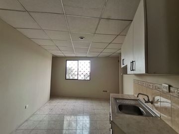 Venta Casa Rentera 3 departamentos La Alborada Guayaquil