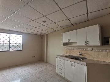 Venta Casa Rentera 3 departamentos La Alborada Guayaquil