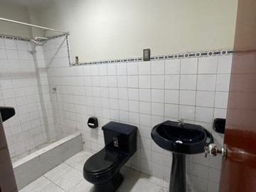 VENTA DEEDIFICIO  EN PRIMERA ETAPA DE ALAMEDA DE ATE
