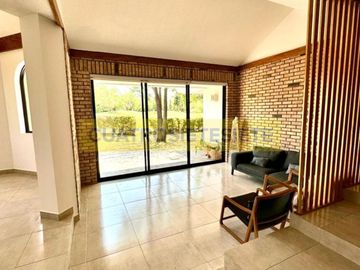 CASA DE UNA PLANTA EN VENTA (CLUB DE GOLF LA HACIENDA)