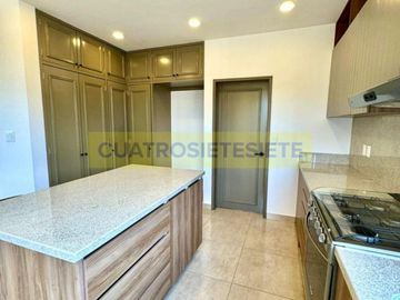 CASA DE UNA PLANTA EN VENTA (CLUB DE GOLF LA HACIENDA)