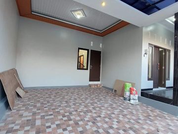 rumah baru 2 lantai siap huni dekat stadion maguwoharjo