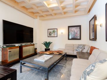 DE LUJO EN PEDREGAL, DISEÑO ARTIGAS