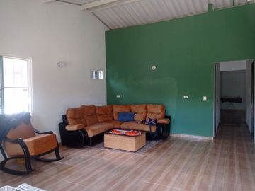 CASA EN VENTA MELGAR