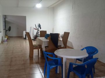 CASA EN VENTA MELGAR