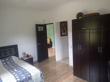 CASA EN VENTA MELGAR