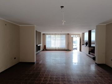Casa Como Terreno Urb. Maranga Area 320m2 10 x 32