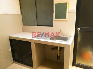 Increíble Oportunidad: Amplio y Espacioso Departamento de 4 Habitaciones, Urbanización Santo Domingo - Etapa 12