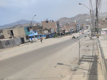 VENDO CASA CERCA A LA AV. VICTOR MALASQUEZ DE MANCHAY - PACHACAMAC