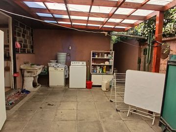 CASA EN VITACURA A PASOS LUIS PASTEUR