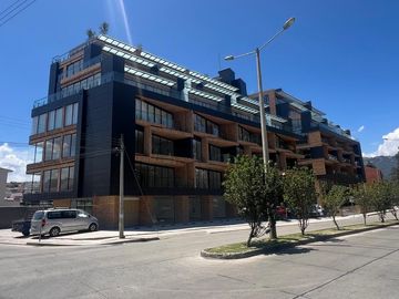 LUJOSO DEPARTAMENTO EN VENTA SECTOR PRIMERO DE MAYO (EDIFICIO TERRA)