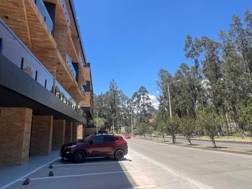 LUJOSO DEPARTAMENTO EN VENTA SECTOR PRIMERO DE MAYO (EDIFICIO TERRA)