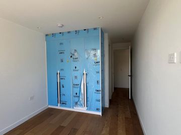 LUJOSO DEPARTAMENTO EN VENTA SECTOR PRIMERO DE MAYO (EDIFICIO TERRA)