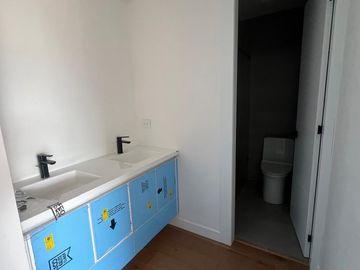 LUJOSO DEPARTAMENTO EN VENTA SECTOR PRIMERO DE MAYO (EDIFICIO TERRA)