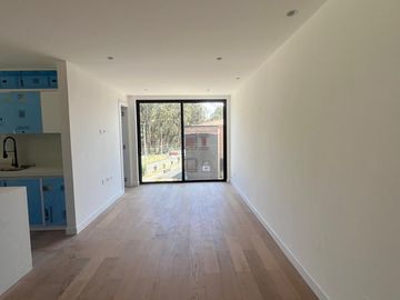 LUJOSO DEPARTAMENTO EN VENTA SECTOR PRIMERO DE MAYO (EDIFICIO TERRA)