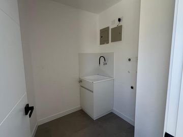LUJOSO DEPARTAMENTO EN VENTA SECTOR PRIMERO DE MAYO (EDIFICIO TERRA)