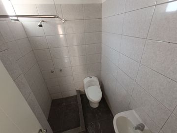 ¡Remate departamento remodelado en Chorrillos límite Barranco!