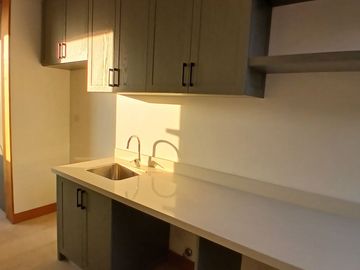 ESPECTACULAR CASA NUEVA EN CONDOMINIO POLO DE MANQUEHUE CHICUREO