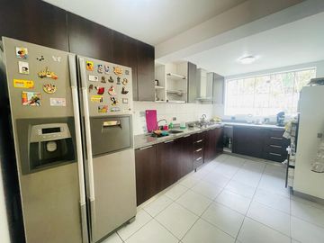 Acogedora Casa Con Lindos Acabados, Urb. Refugio, La Molina.