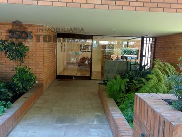Ven a conocer este departamento en venta de 130m², excelente sector residencia Amoblado comuna de las Condes