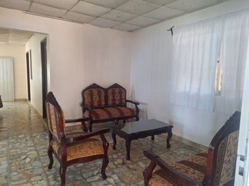 SE VENDE BONITA Y AMPLIA CASA EN JAMAPA