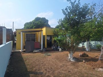 SE VENDE BONITA Y AMPLIA CASA EN JAMAPA