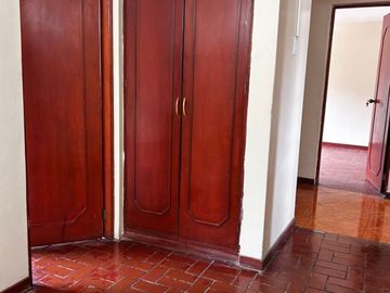 SE ALQUILA DPTO DE 3 DORMITORIOS EN LA MOLINA