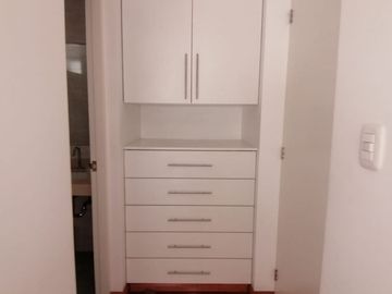 VENDO AMPLIO DEPARTAMENTO 3 DORMITORIOS EN LA MOLINA
