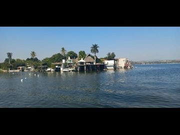 TEQUESQUITENGO OPORTUNIDAD SE VENDE PRECIOSO TERRENO PEGADO AL LAGO
