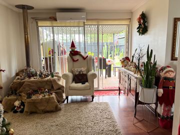 CASA EN VENTA | 4 DORMITORIOS - 3 BAÑOS - 4 ESTACIONAMIENTOS | FALDEOS DE CURAUMA - AV. LAS TABLAS / PARIS