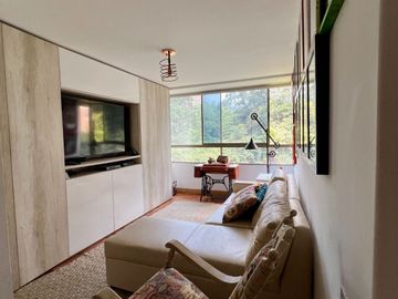 Vendo Apartamento en La Calera, Medellin El Poblado 228 Mts
